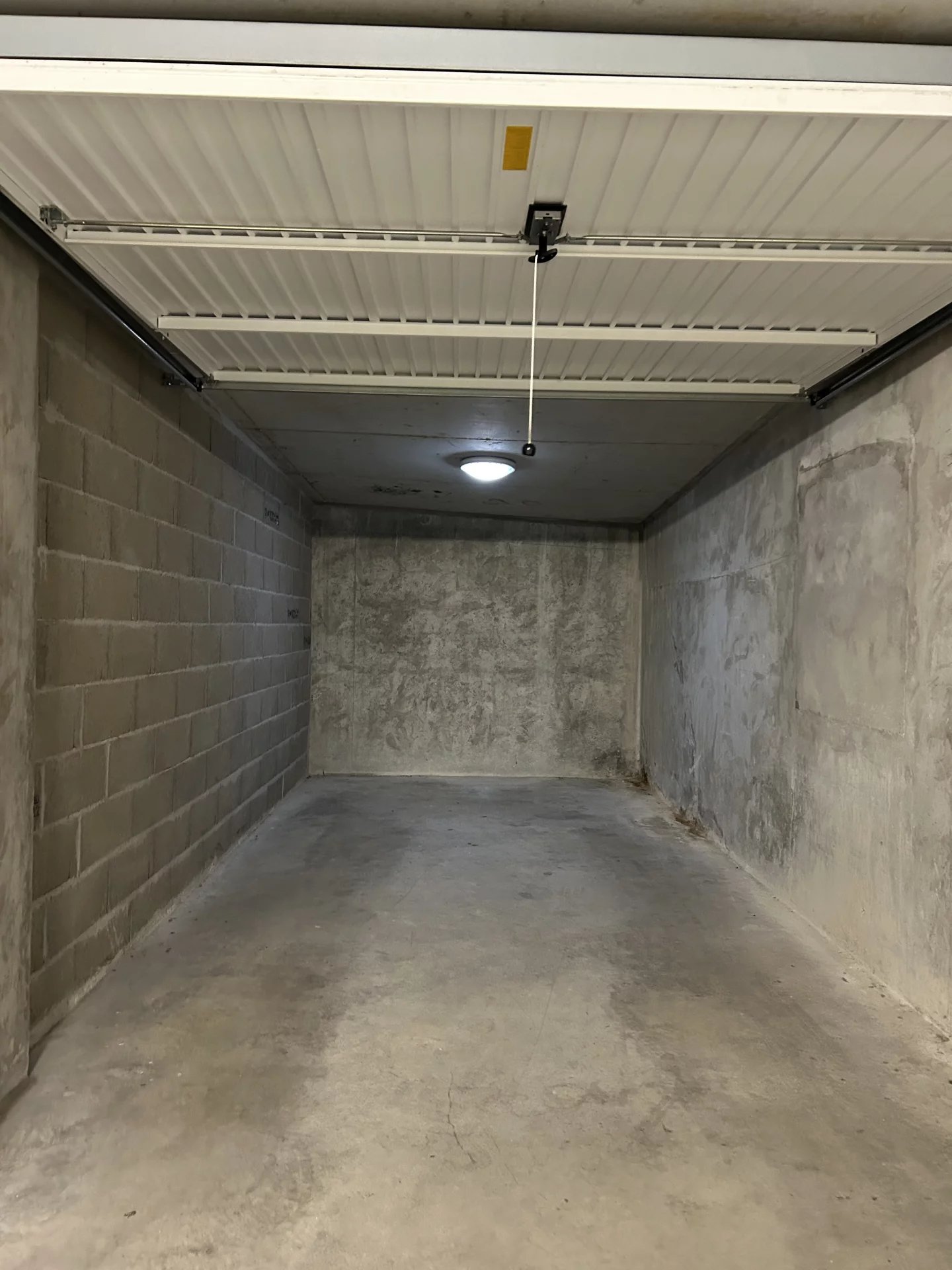 Garage 15m2 – 36 rue Lieutenant Colonnel Prevost  LYON 6